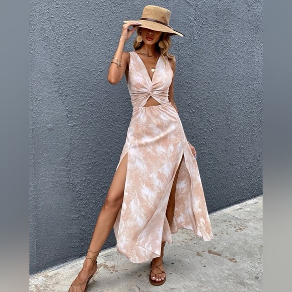 Twist Feont Split Thigh Tie Back A-Line Dress - Picture 1 of 3